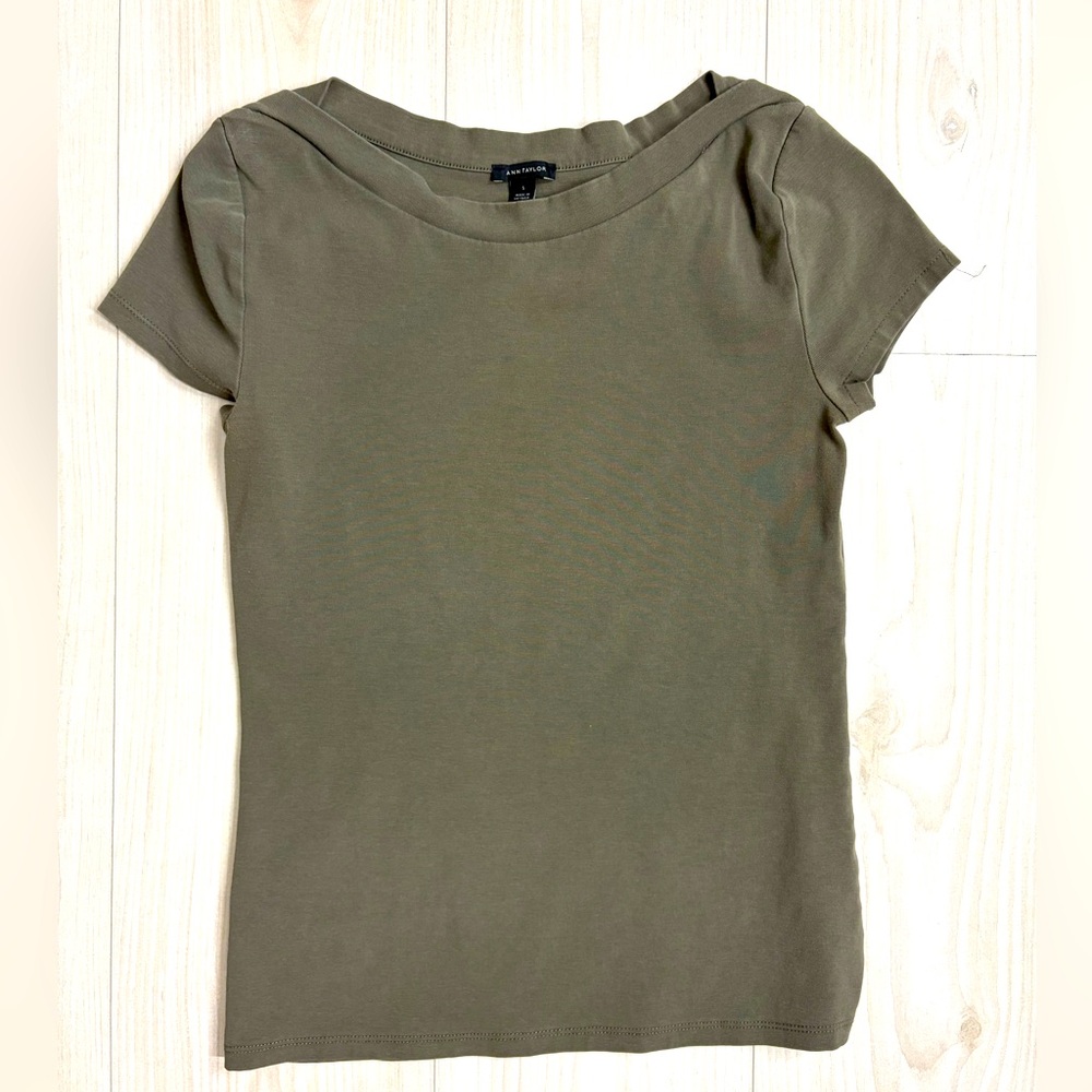Ann Taylor Size Small Olive Green Tee